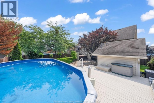 4pc Ensuite bath - 68 Wakefield Avenue, Leamington, ON N8H5J8 Photo 2