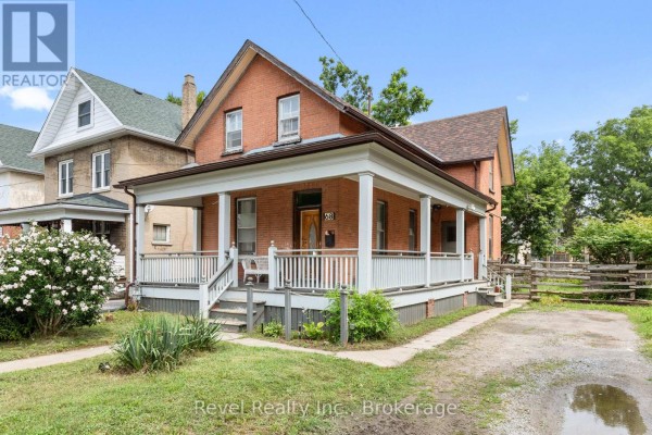 Kitchen - 68 William Street S, Kawartha Lakes, ON K9V3A8 Photo 2