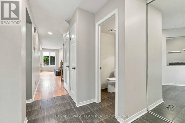 Eating area - 68 Woodbury Crescent, Ottawa, ON K1G5E1 Photo 4