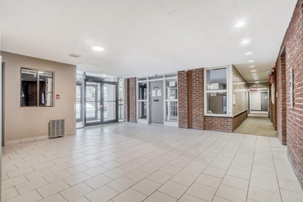 680 Boul. St-joseph, #711, Gatineau, QC J8Y4A9 Photo 3
