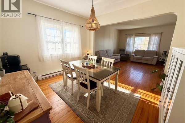 Dining room - 680 Bridge Street, Bathurst, NB E2A1X1 Photo 5