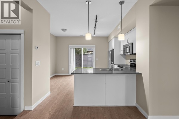 3pc Ensuite bath - 680 Old Meadows Road Unit# 17, Kelowna, BC V1W5L4 Photo 4