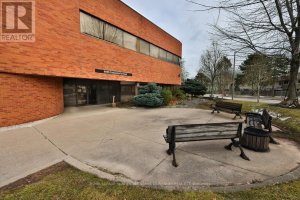 6800 Campobello Road, Mississauga, ON L5N2L8 Photo 2