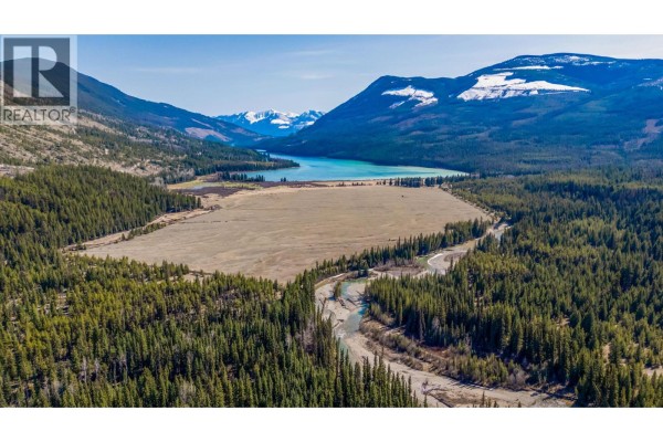 6800 Findlay Whitetail Lake Road, Fairmont Hot Springs, BC V0B1L2 Photo 5
