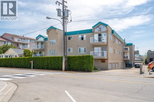 4pc Ensuite bath - 6801 Cottonwood Drive Unit# 5, Osoyoos, BC V0H1V3 Photo 2