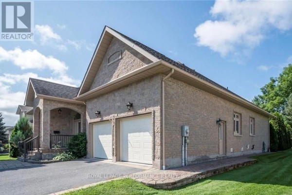 6802 Riverview Drive, South Glengarry, ON, photo 2