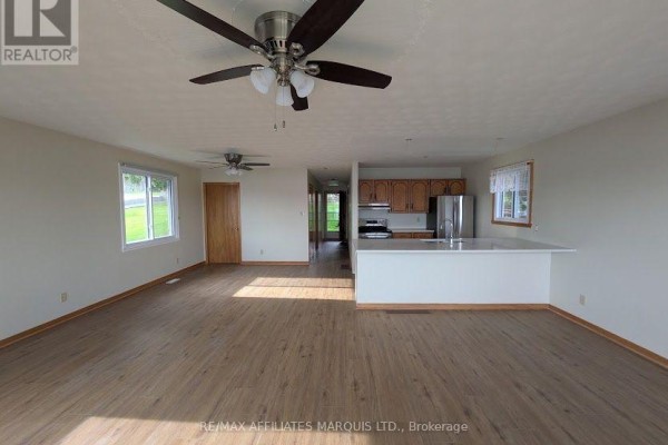 6803 St. Louis Point Road, South Glengarry, ON K0C2E0 Photo 4