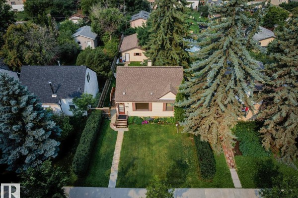 6810 110 St Nw, Edmonton