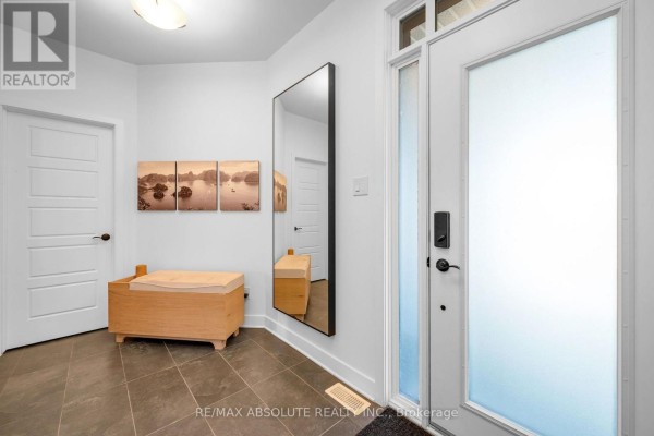 Bedroom 2 - 682 Borbridge Avenue, Ottawa, ON K4M0E3 Photo 2