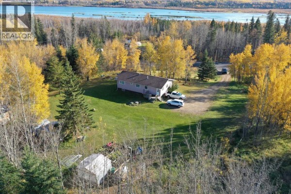 Kitchen - 68218 Campsite Road, Plamondon, AB T0A2T0 Photo 2