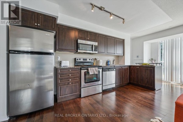 Primary Bedroom - 683 - 209 Fort York Boulevard, Toronto, ON M5V4A1 Photo 4