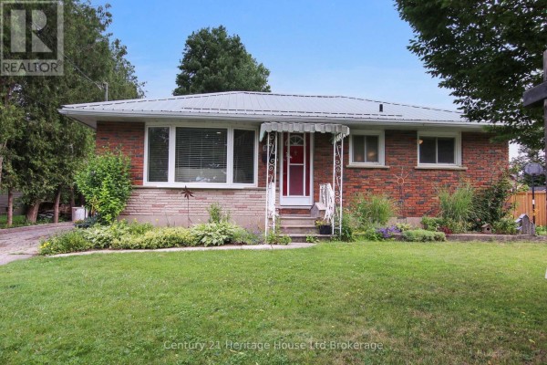 Kitchen - 683 College Avenue, Woodstock, ON N4S2C6 Photo 3