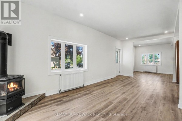 Living room - 683 Principale Street, Casselman, ON K0A1M0 Photo 3