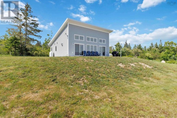 Primary Bedroom - 6837 Highway 3, Hunts Point, NS B0T1G0 Photo 2