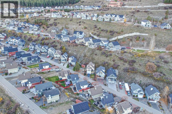6840 Santiago Loop, Kelowna, BC V1Z3R8 Photo 4