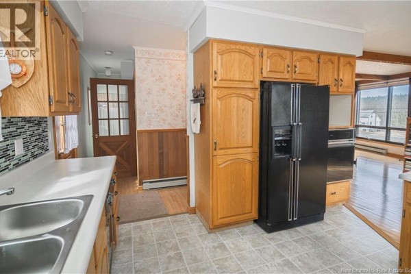 Kitchen/Dining room - 6842 Route 8, Ludlow, NB E9C2H4 Photo 5