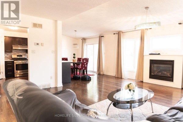 Living room - 685 North Leaksdale Circle, London South, ON N6M1M1 Photo 5