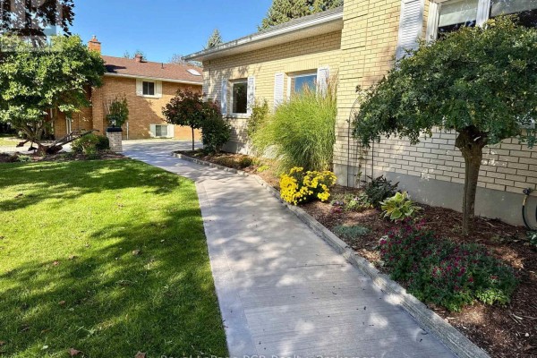 686 16th Street, Hanover, ON N4N3M3 Photo 5