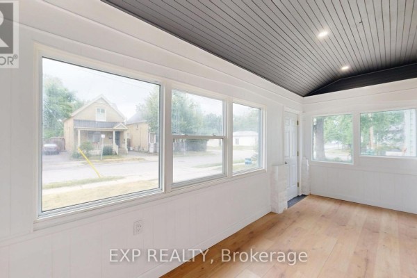 686 Elias Street, London East, ON N5W3N7 Photo 2