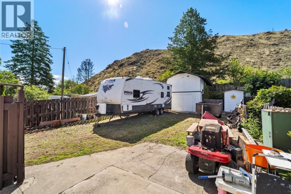Utility room - 6860 Watson Drive W, Kamloops, BC V0K2J0 Photo 5