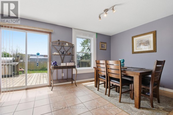 Bathroom - 6864 Sunrise Court, Niagara Falls, ON L2G7V2 Photo 5