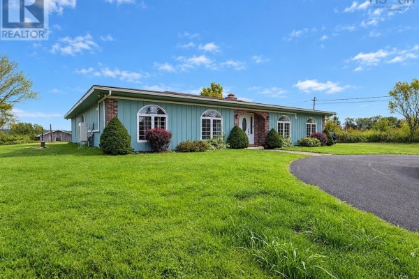 687 Coxheath Road, Sydney, NS, photo 2