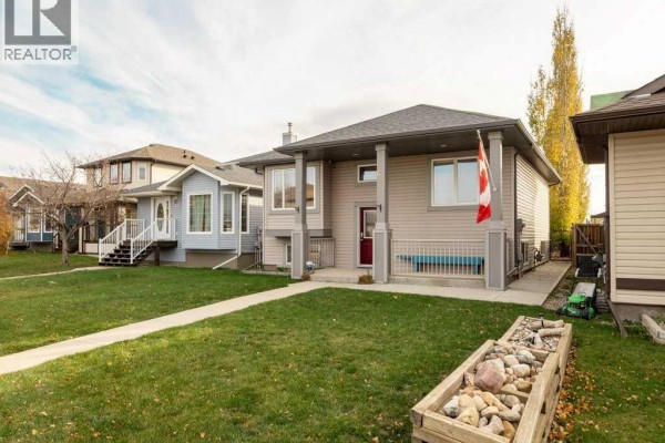 Bedroom - 687 Parkside Drive, Coaldale, AB T1M1R7 Photo 3