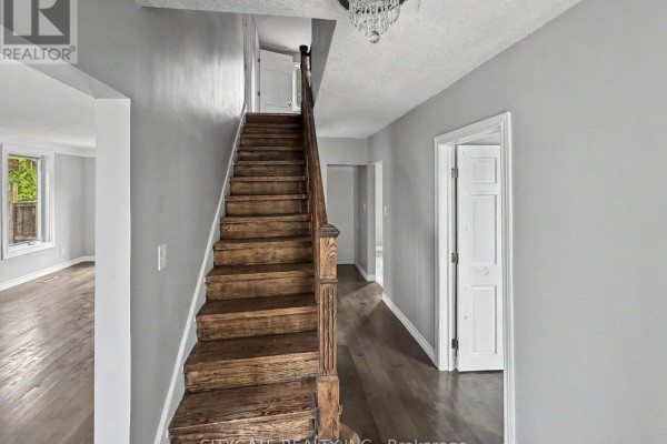 687 Upper James Street, Hamilton, ON, photo 2