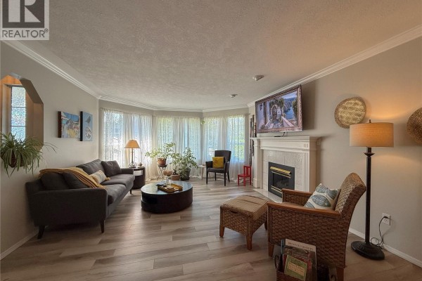 688 Albatross Cres, Campbell River, BC, photo 2
