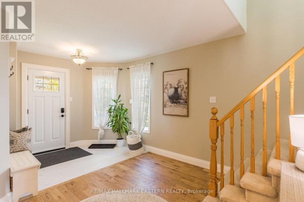Bathroom - 688 Trailview Drive, Peterborough, ON K9J8P1 Photo 5