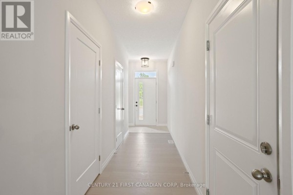 Primary Bedroom - 6882 Heathwoods Avenue, London South, ON N6P1H3 Photo 5