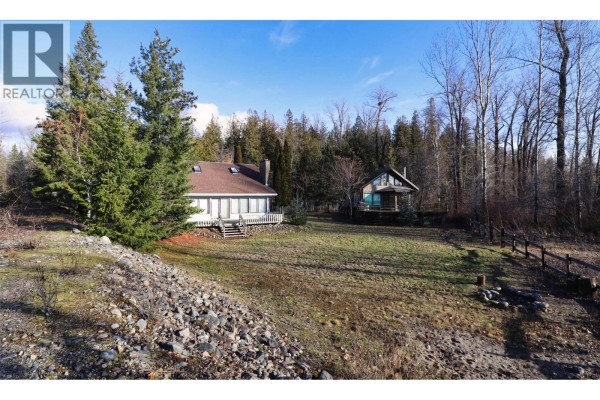 3pc Bathroom - 6884 Squilax-anglemont Road, Magna Bay, BC V0E1M7 Photo 4