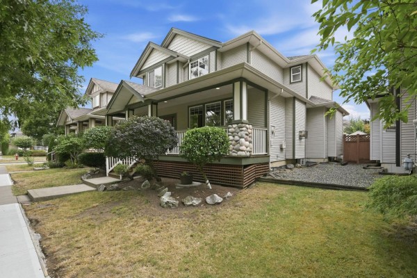 6888 189th Street, Surrey, BC V4N5K1 Photo 2