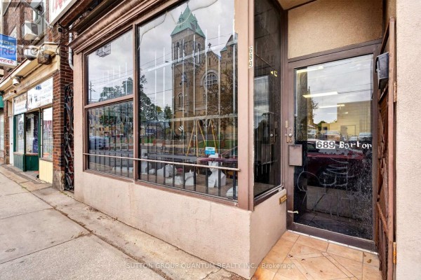 689 Barton Street E, Hamilton, ON L8L3A5 Photo 4