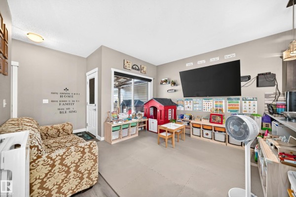Primary Bedroom - 689 Black Stone Bv, Leduc, AB T9E1H1 Photo 4