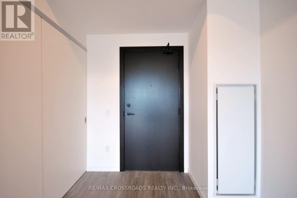 516 - 689 The Queensway Drive, Toronto, ON M8Y1L1 Photo 4