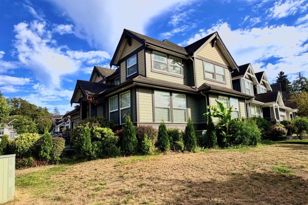 6898 177 Street, Surrey, BC V3S2K1 Photo 2