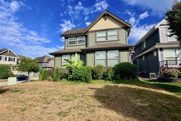 6898 177 Street, Surrey, BC V3S2K1 Photo 3