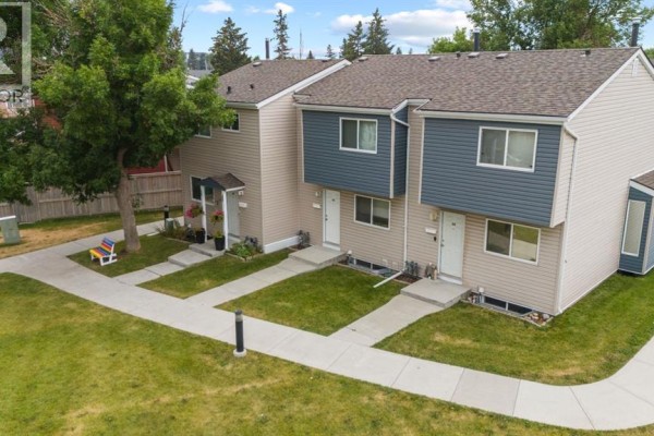 Living room - 69, 5425 Pensacola Crescent Se, Calgary, AB T2A2G4 Photo 4