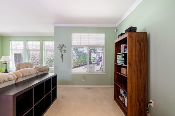 69 15037 58 Avenue, Surrey, BC V3S8Z5 Photo 4