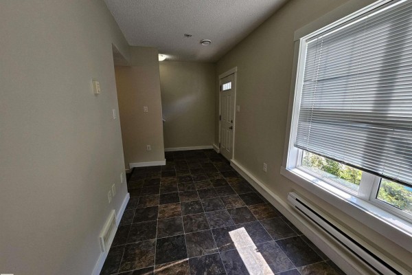 Kitchen - #69 903 Crystallina Nera Wy Nw, Edmonton, AB T5Z0N6 Photo 3