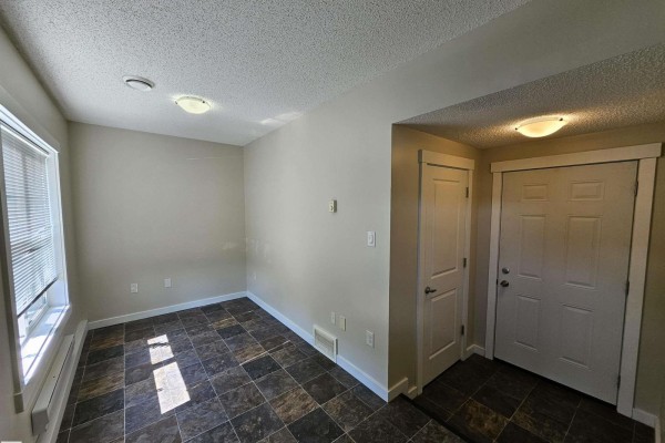 Primary Bedroom - #69 903 Crystallina Nera Wy Nw, Edmonton, AB T5Z0N6 Photo 4