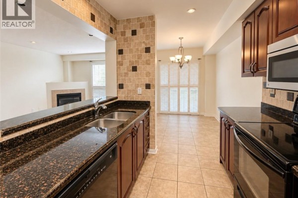 4pc Bathroom - 69 Cedarville Drive, Stoney Creek, ON L8J0A6 Photo 4