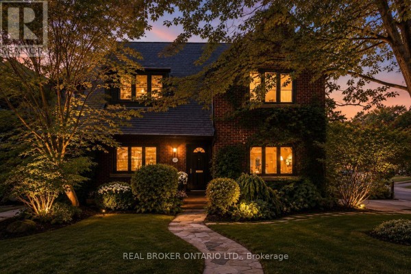 69 Chaplin Crescent, Toronto, ON, photo 2
