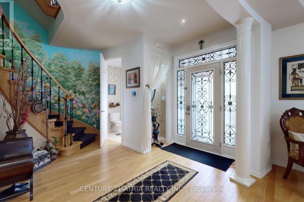 69 Diamond Jubilee Drive, Markham, ON, photo 3