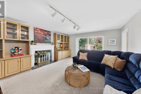 Living room - 69 Gustav Crescent, Toronto, ON M2M4G9 Photo 4