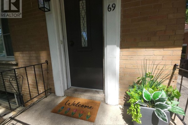 69 Haliburton Avenue, Toronto, ON, photo 2