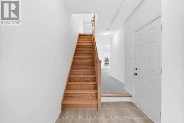 Laundry room - 69 Inverary Crescent, Vaughan, ON L4H5G8 Photo 5