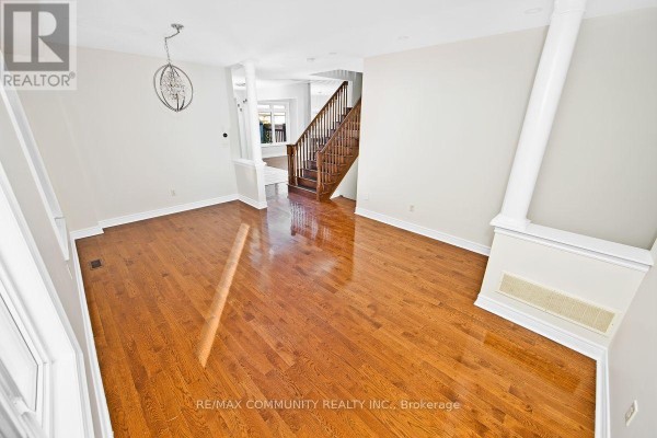Family room - 69 Ken Laushway Avenue, Whitchurch Stouffville, ON L4A0J3 Photo 5