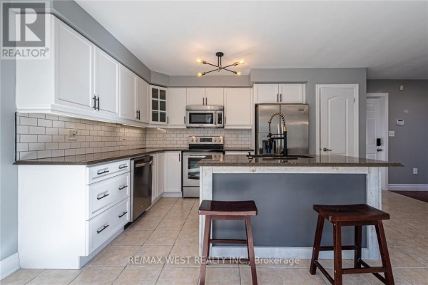 69 Kidd Crescent, New Tecumseth, ON, photo 2